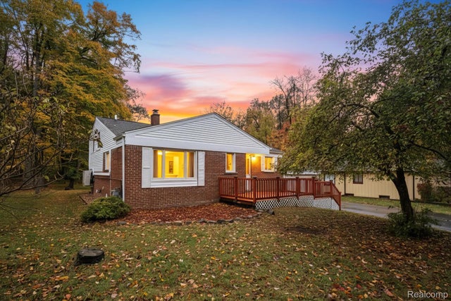 21473 Lundy Drive, Farmington Hills city