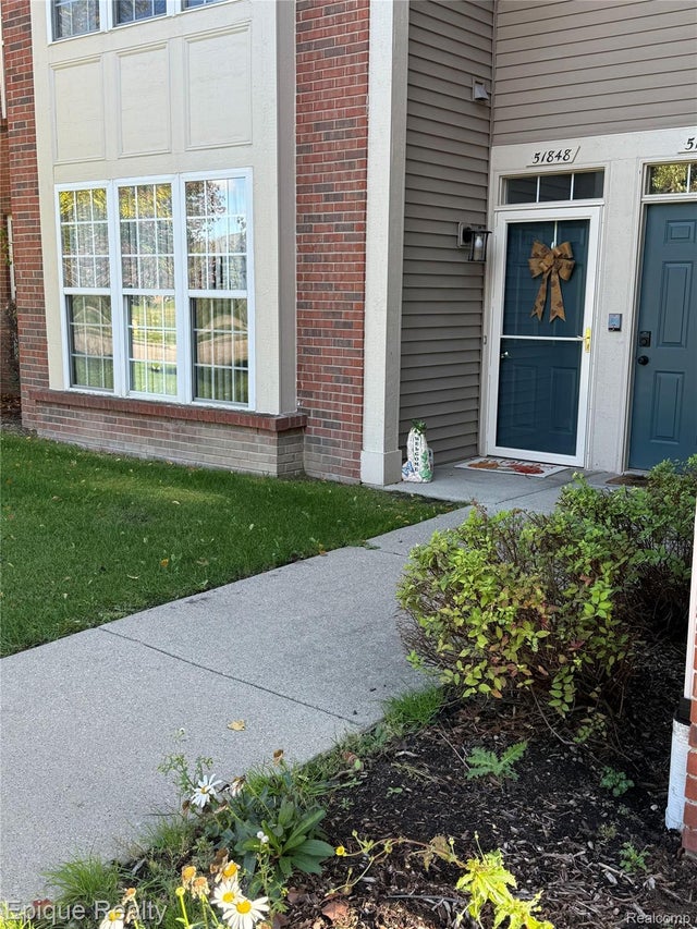 51848 Adler Park Drive E 75, Chesterfield township