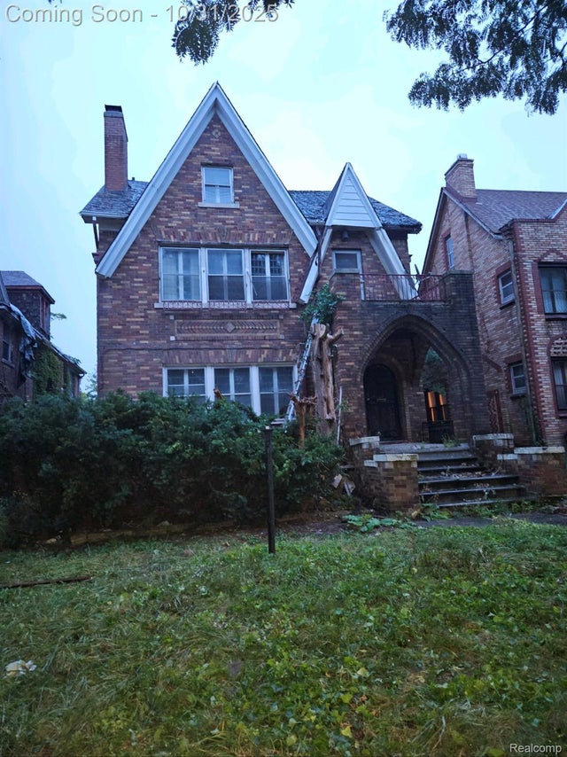 16160 La Salle Avenue, Detroit city