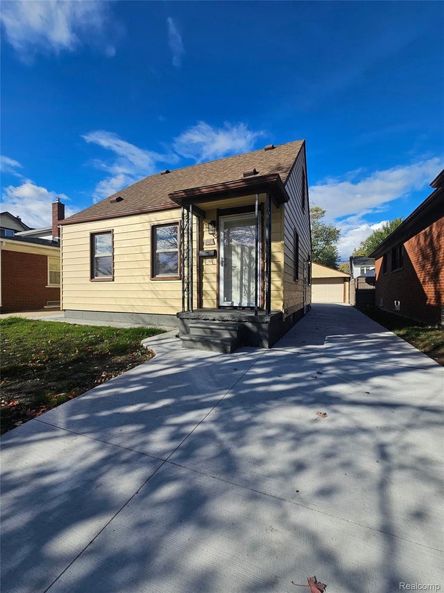 734 Highland Street, Wyandotte city