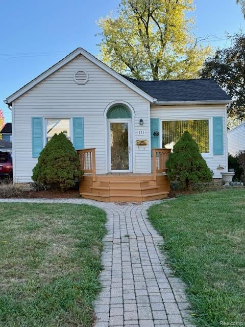 181 Navajo Avenue, Pontiac city
