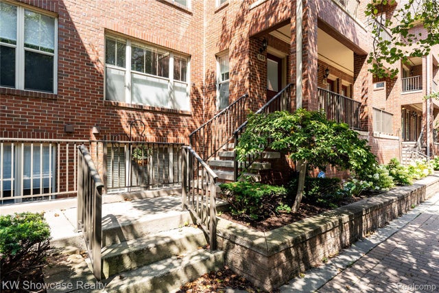 138 Tiffany Lane, Royal Oak city