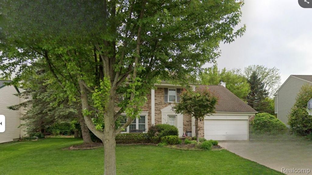 552 Whitney Drive, Rochester Hills city