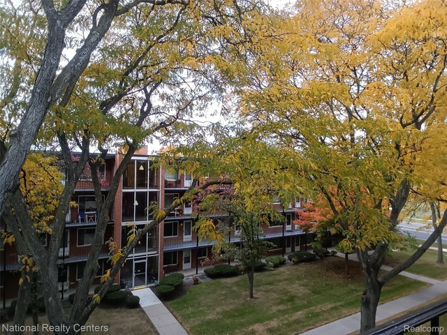 2915 13 Mile Road 406, Royal Oak city