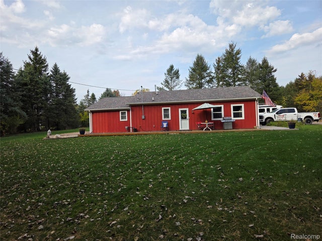 11167 E Potter Road, Davison city