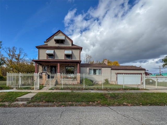 991 E Euclid Street, Detroit city