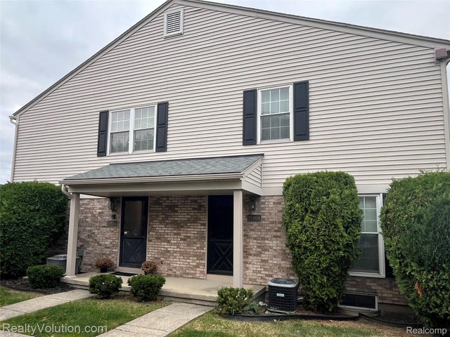 15854 Charleston Drive, Clinton charter township