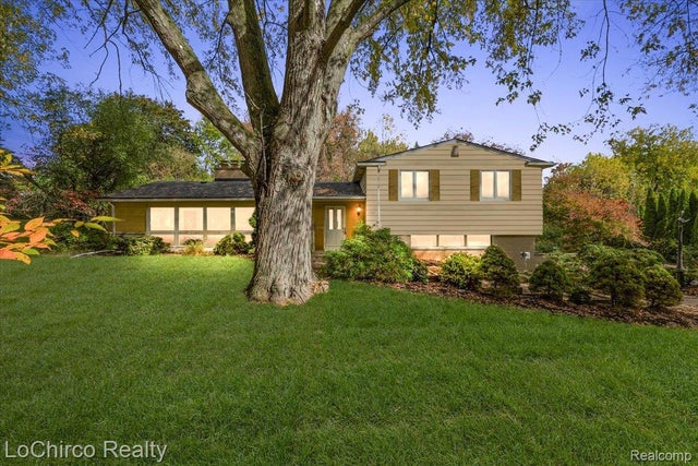 1585 Kingsmere Circle, Rochester Hills city