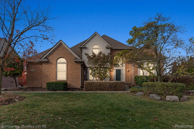 22187 Chase Drive, Novi city