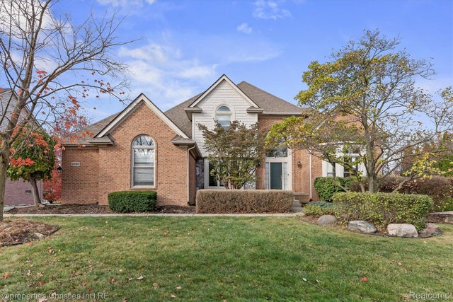 22187 Chase Drive, Novi city