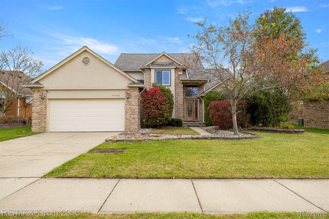 51336 Pinewood Drive, Macomb township