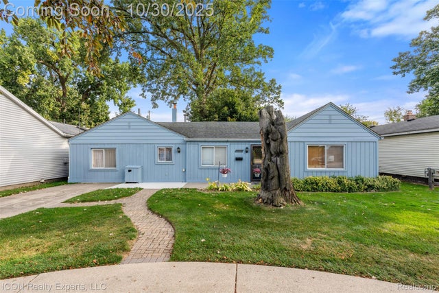 19076 E 13 Mile Road, Roseville city
