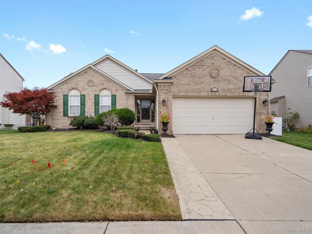 56714 Winding Creek Drive, Macomb township