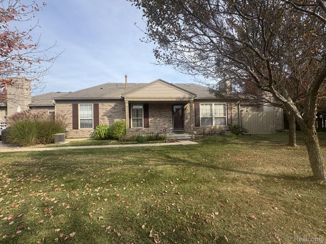 14033 Watersway Drive, Gibraltar city