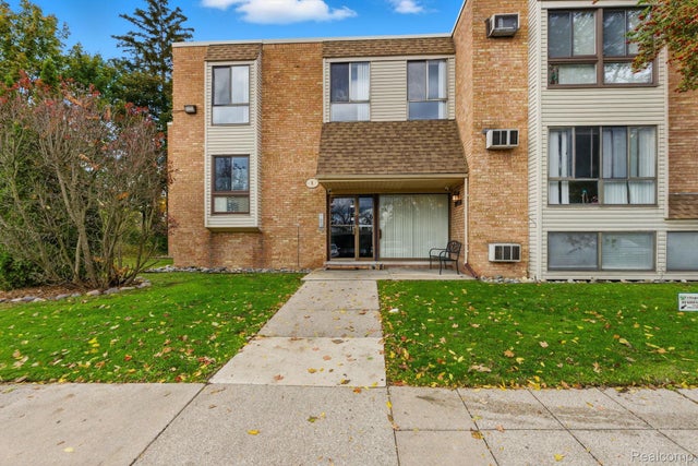 28418 W 8 Mile Road C1, Farmington city