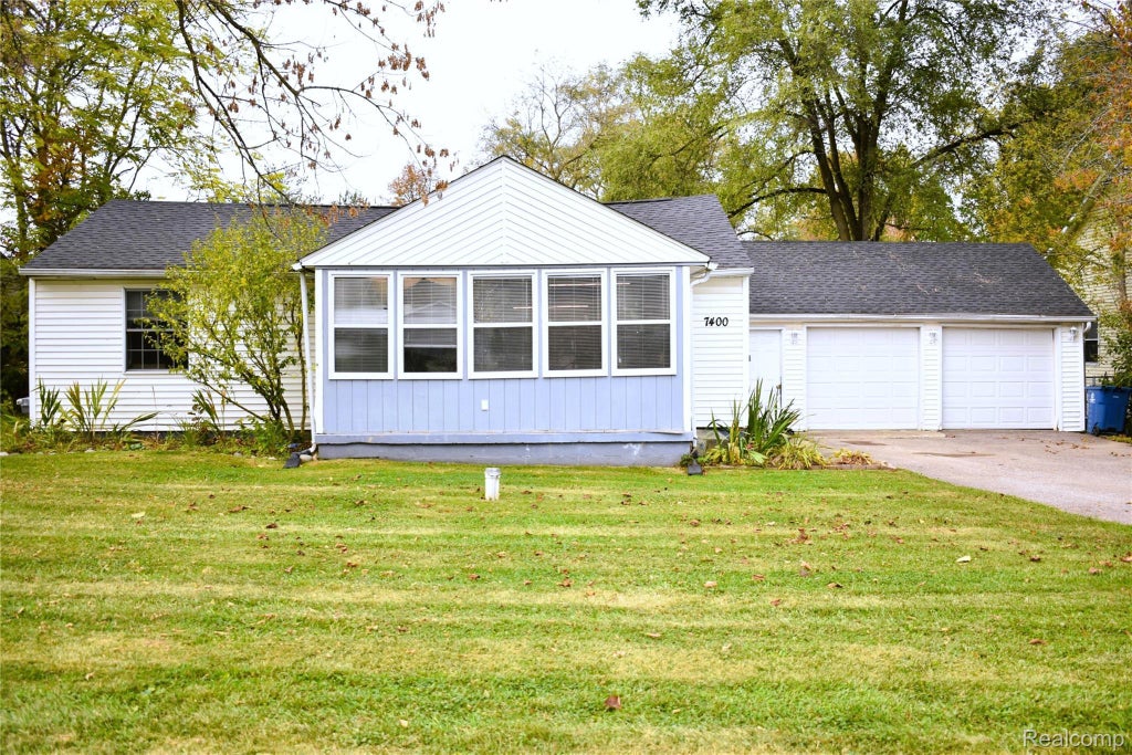 7400 Lawrence Street, Grand Blanc city