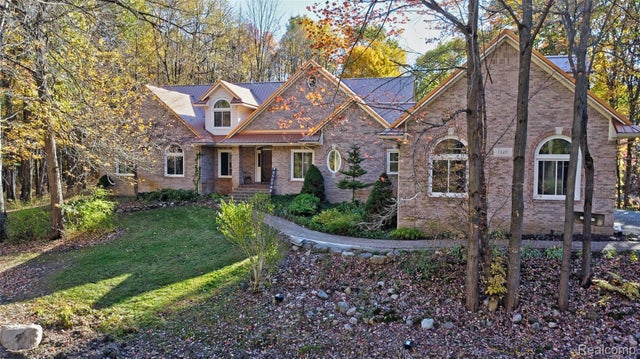 1320 Hosner Road, Addison township