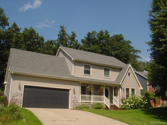 10832 Eagle Cove Drive, Green Oak township