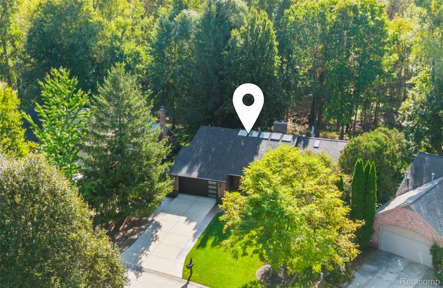 821 River Bend Drive, Rochester Hills city