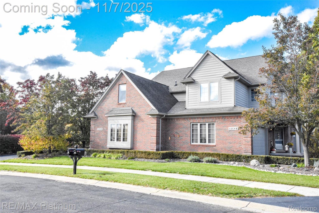 1198 Alissa Marie Drive 1, Highland charter township