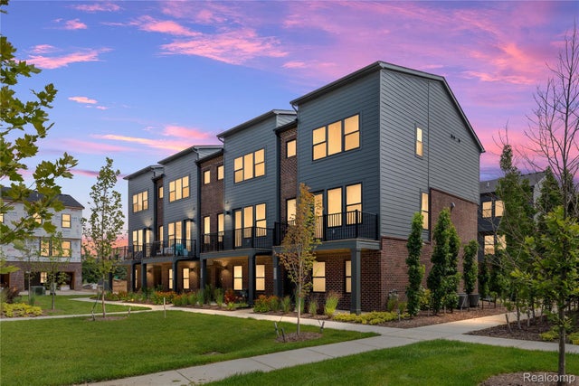 2125 Evergreen Lane 30, Pittsfield charter township