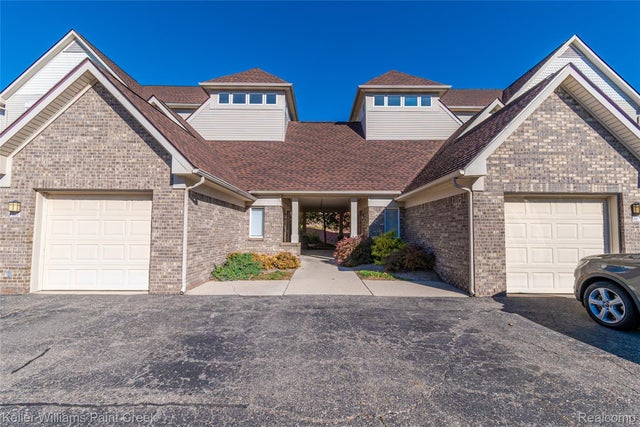 867 Amanda Lane, Pontiac city