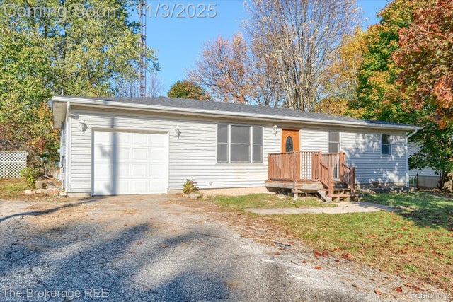 9298 Hilda Lane, Clayton charter township