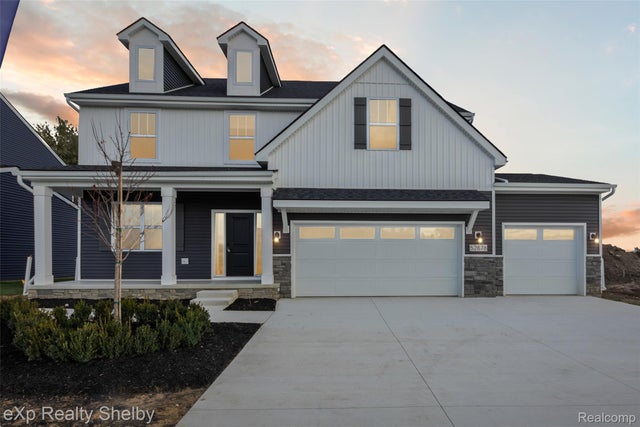 52233 Wellington Valley Drive, Macomb township