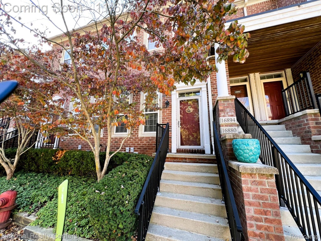 16880 Farmington Road 42, Livonia city