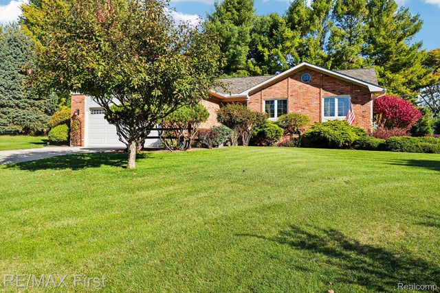 1200 Eagle Nest Drive, Rochester city