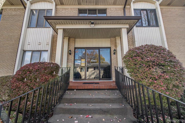 31935 W 14 Mile Road 234, Farmington Hills city