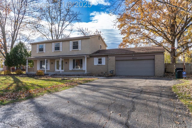 25315 Lyncastle Street, Farmington city