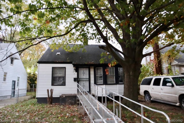 19366 Bradford Street, Detroit city