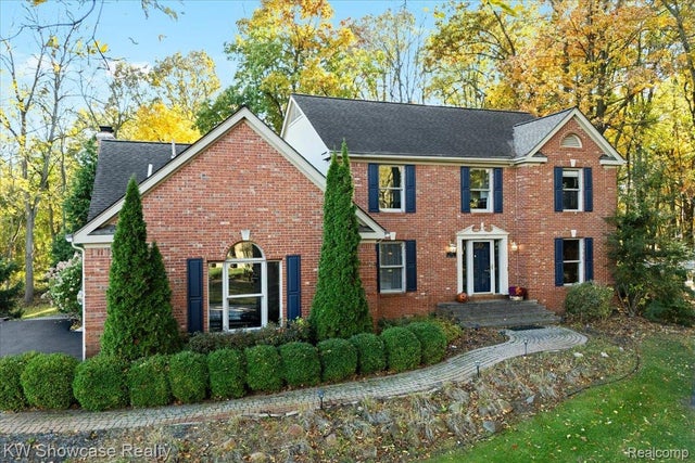 351 Heritage Drive, Milford village