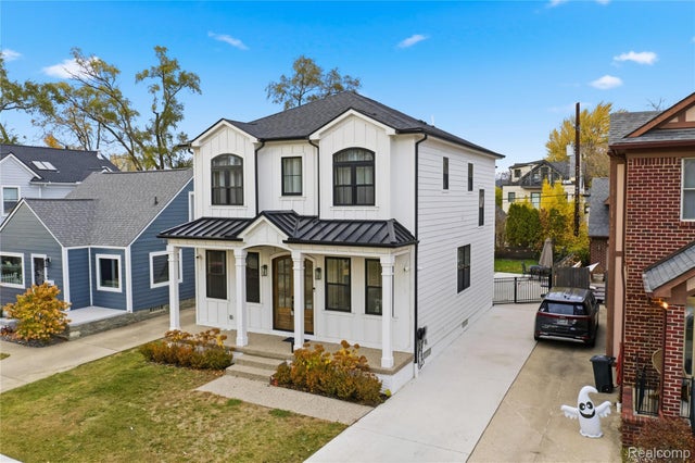 1211 E Lincoln Street, Birmingham city