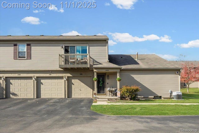 13886 Watersway Drive, Gibraltar city