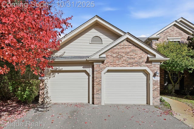 36996 Dartmoor Drive, Farmington city