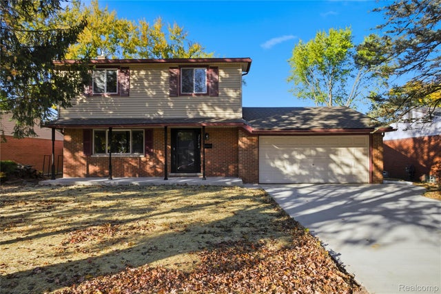 22104 Bernard Street, Taylor city