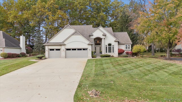 4435 Driftwood Drive, Commerce charter township
