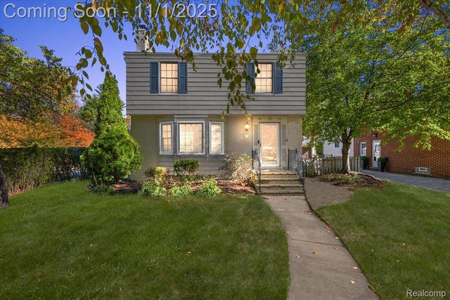 2136 Bonnieview Drive, Royal Oak city