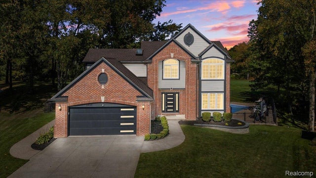 2420 Baltimore Court, Commerce charter township