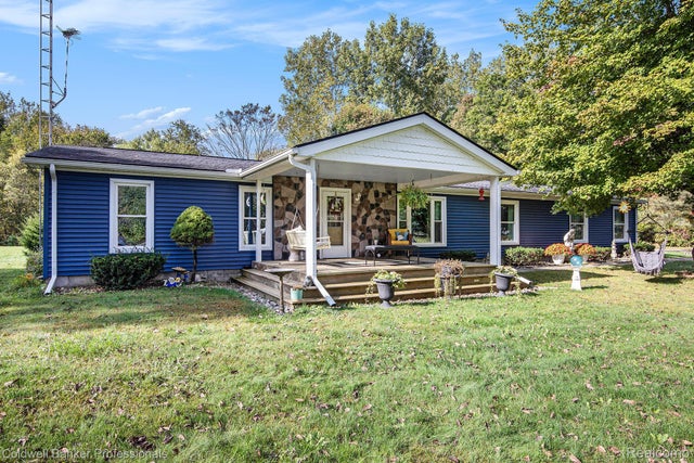 12376 E Lake Road, Forest township