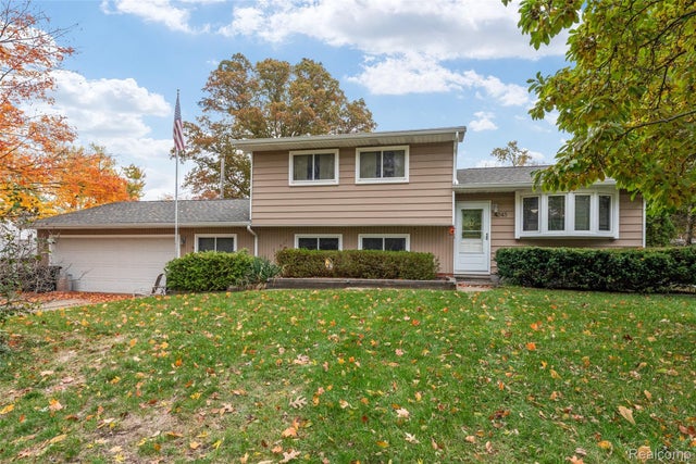 4245 Bunker Avenue, West Bloomfield charter township
