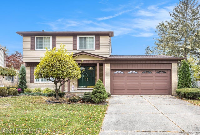 3811 Kings Point Drive, Troy city