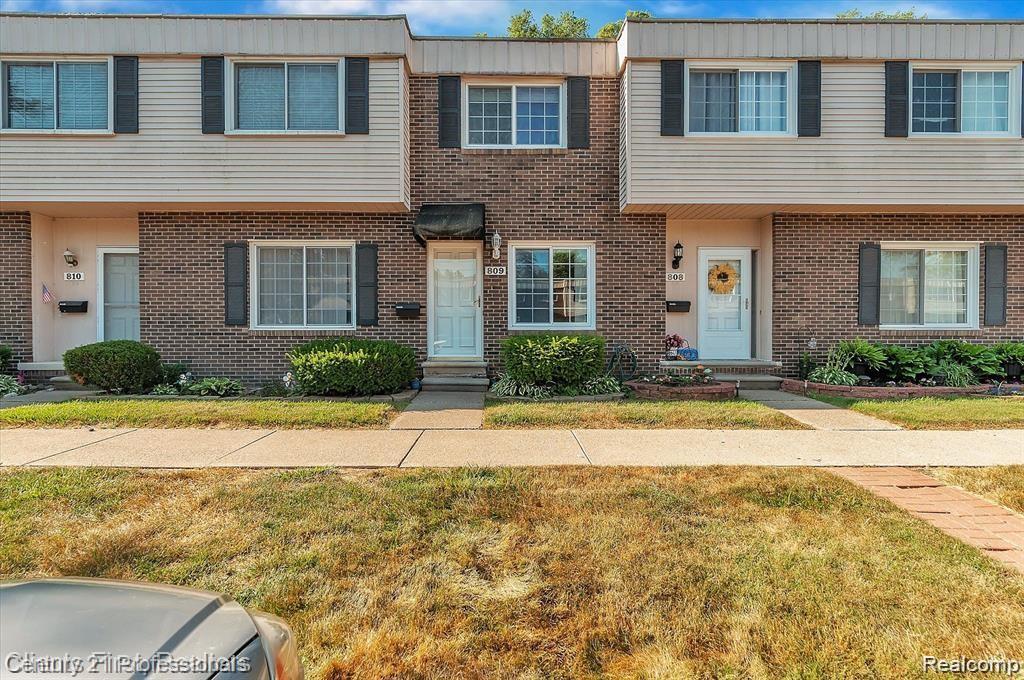 809 Estrada Drive, Belleville city