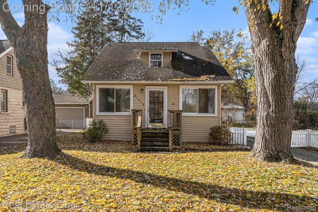 21619 Oxford Avenue, Farmington city