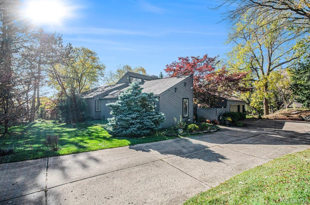 2501 Doleman Drive, West Bloomfield charter township