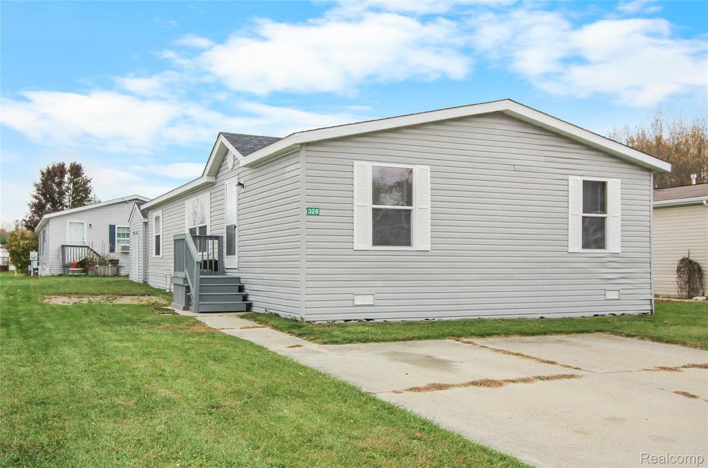 328 White Oak Lane, Augusta charter township