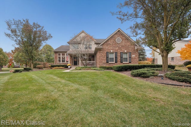 47595 Greenwich Drive, Novi city