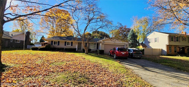 25667 Glamorgan Drive, Novi city